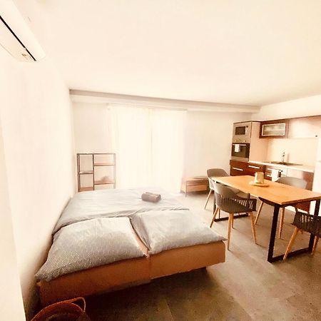 סנג' Apartment Nicol מראה חיצוני תמונה