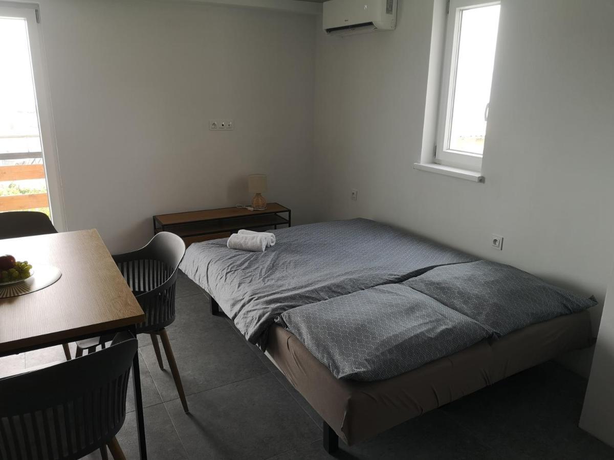 סנג' Apartment Nicol מראה חיצוני תמונה